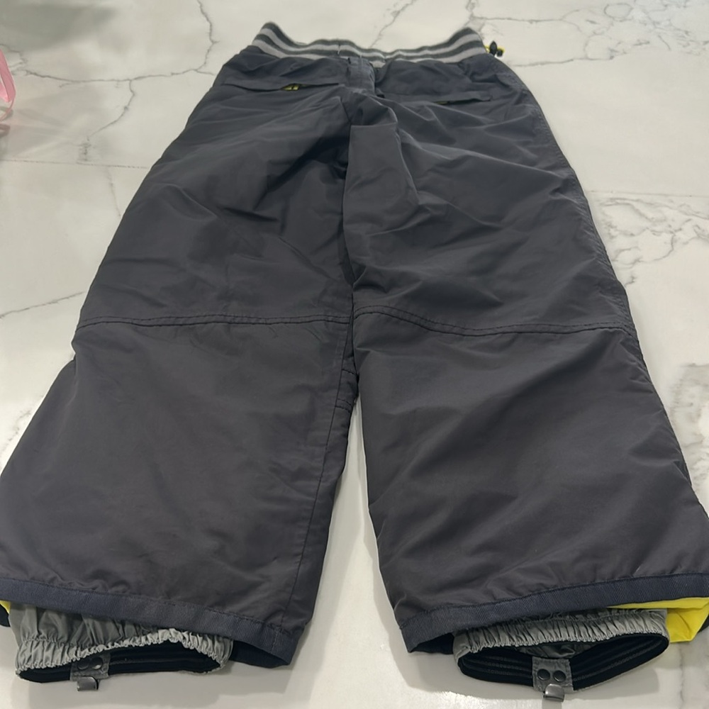 Mini Boden Ski Pants. 6-7Y - Picture 4 of 6